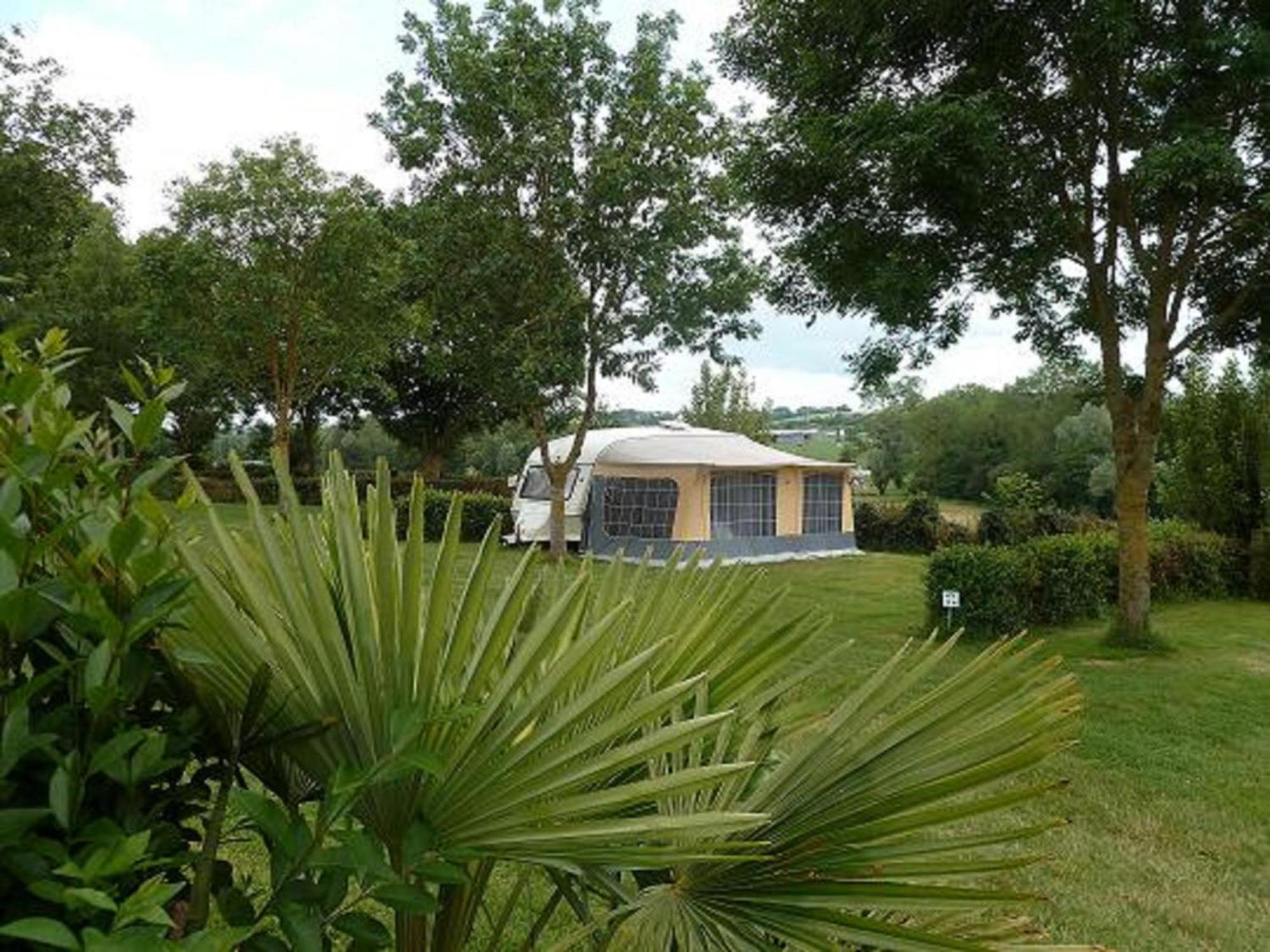 Pléboulle Camping Le Freche A L'Ane מראה חיצוני תמונה